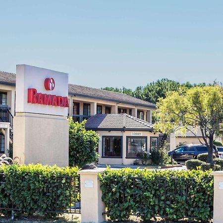 Hotel Ramada By Wyndham Mountain View Exterior foto